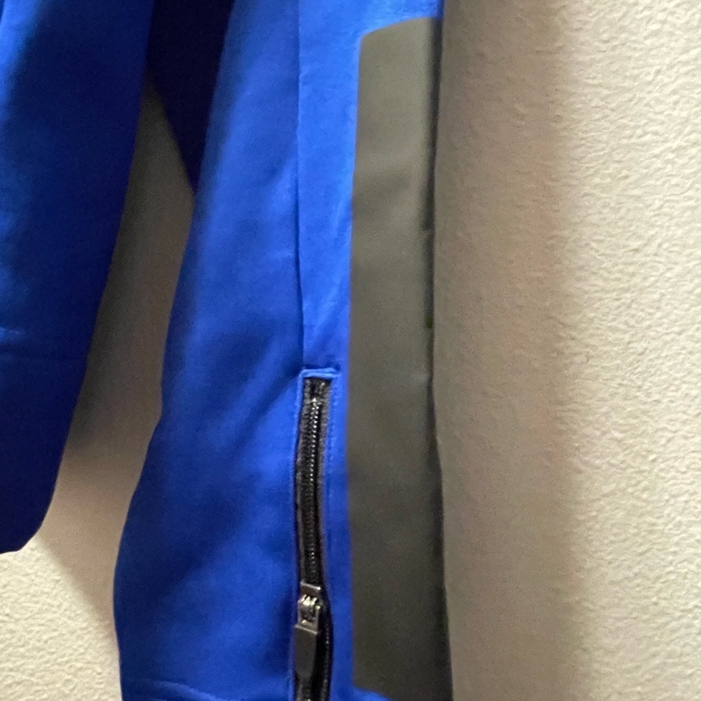 Blue Sports Illustrated Sweatshirt - Picture 4 of 4